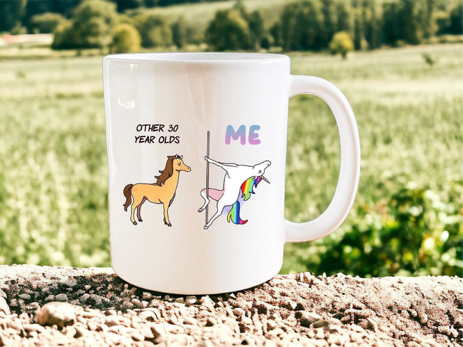30th Birthday: Other 30 year olds… “‘me” mug - Jazzy Giraffe Mug