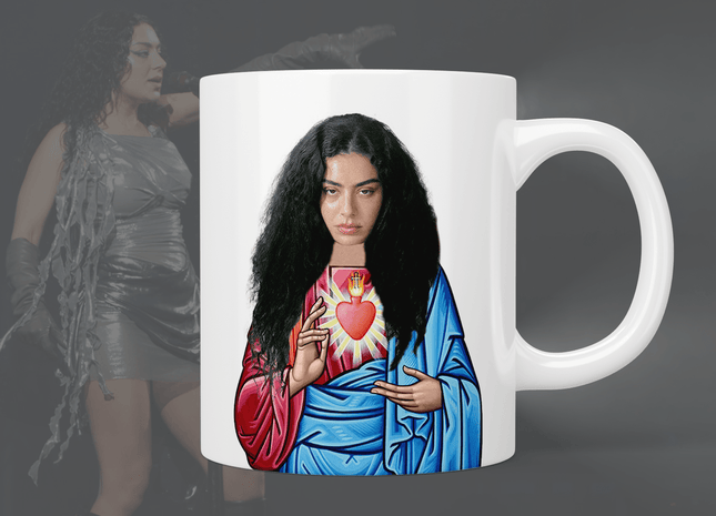 Saint Charli XCX mug - Jazzy Giraffe Mug